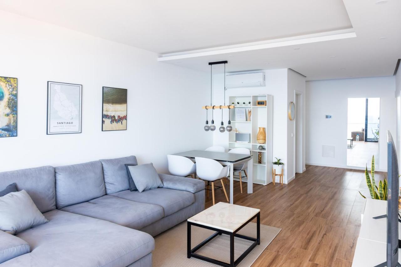 3 Bdr Aprt, Stunning Seaview, Rooftop Pool - Lcgr Praia Zewnętrze zdjęcie