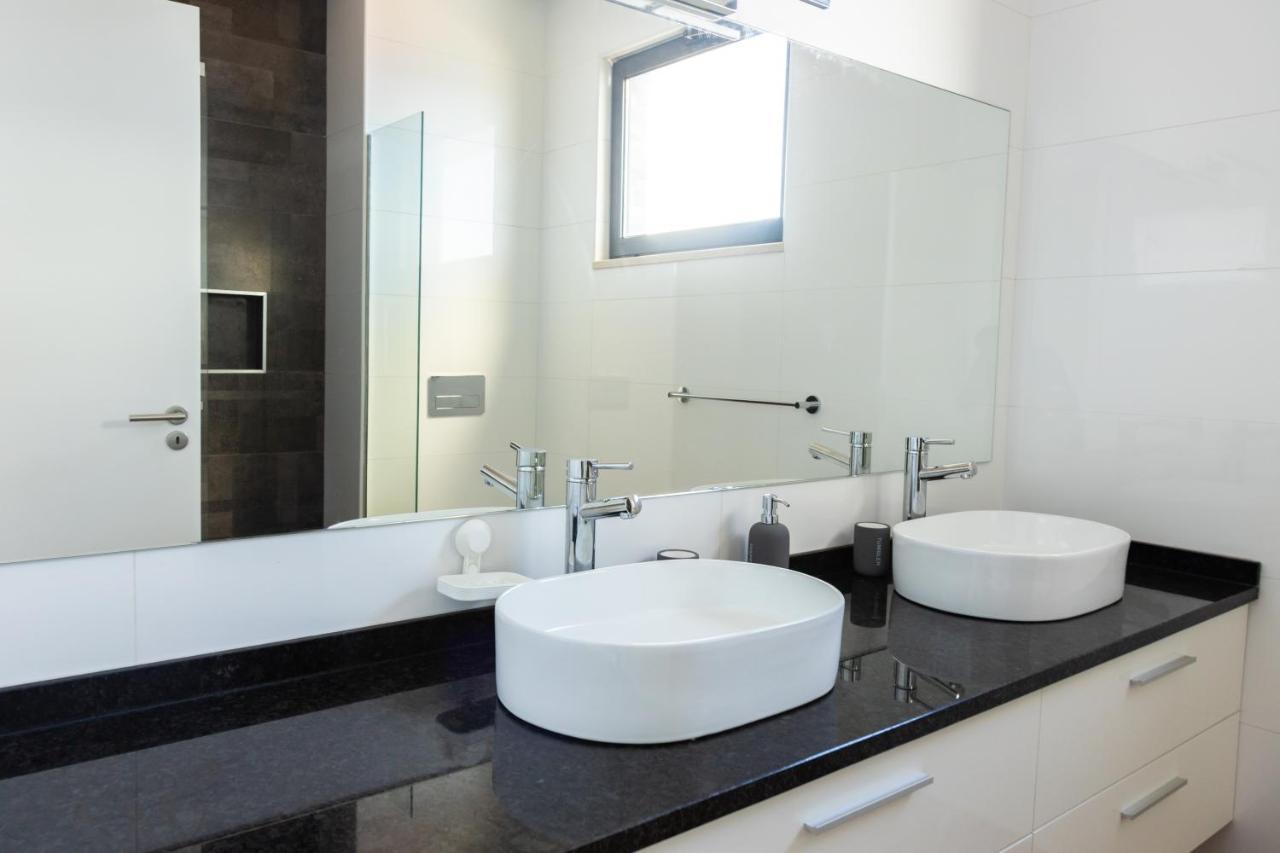 3 Bdr Aprt, Stunning Seaview, Rooftop Pool - Lcgr Praia Zewnętrze zdjęcie