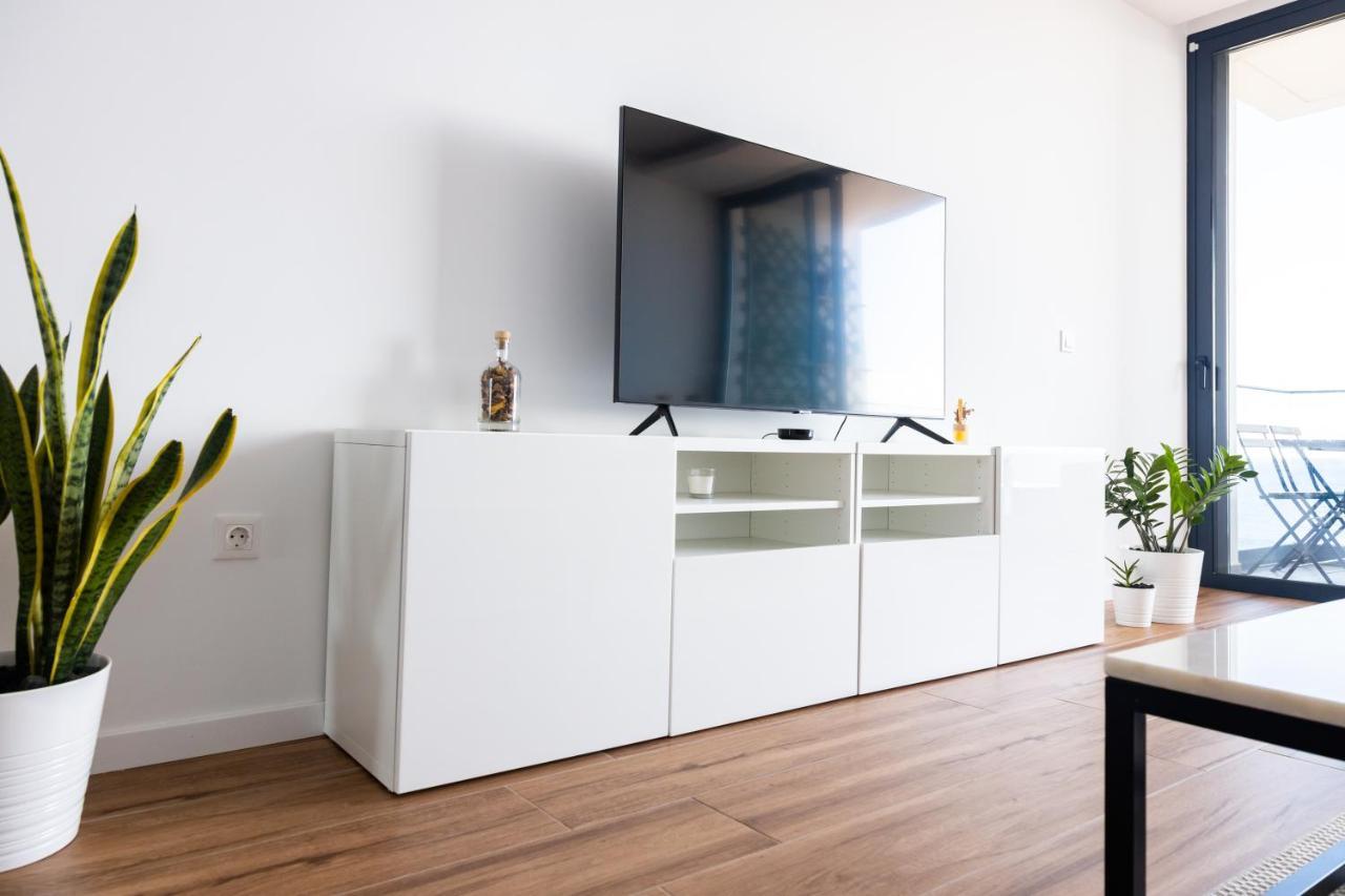 3 Bdr Aprt, Stunning Seaview, Rooftop Pool - Lcgr Praia Zewnętrze zdjęcie